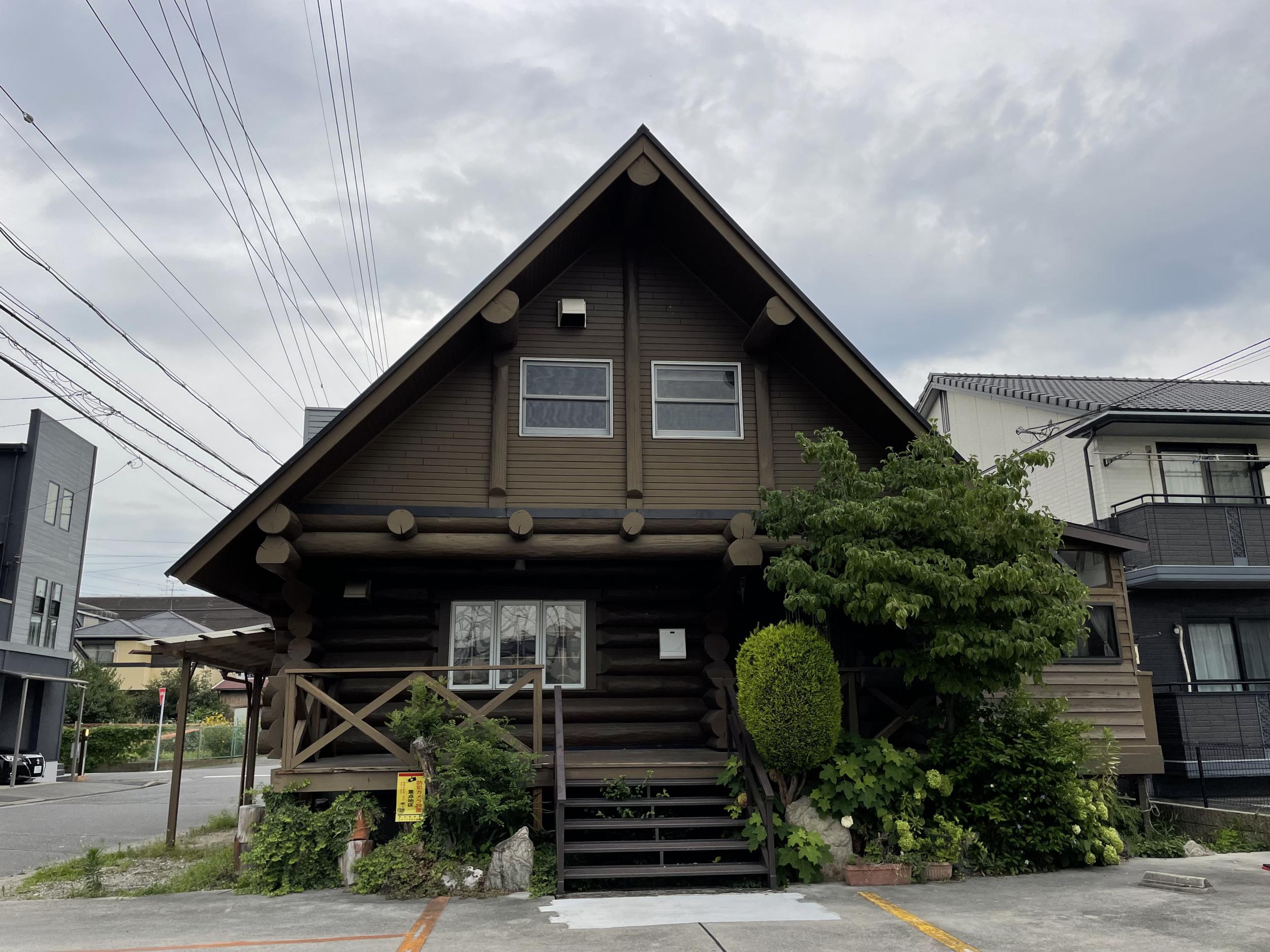 看板サイト:Cafe Mini House（カフェミニハウス）|おしゃれ カフェ看板：ポール看板、野立看板、袖看板、壁面看板の作業記録